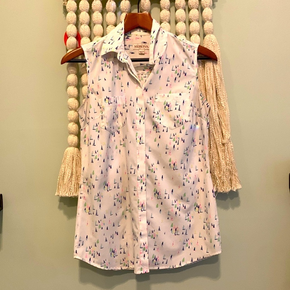 Merona Sleeveless Blouse Button Down Dress Shirt with Sailboat Print Collared